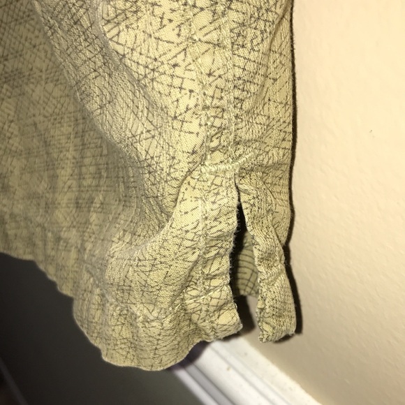 Columbia Men’s Patterned Green Black Button-Up Short Sleeve Shirt - Picture 5 of 10